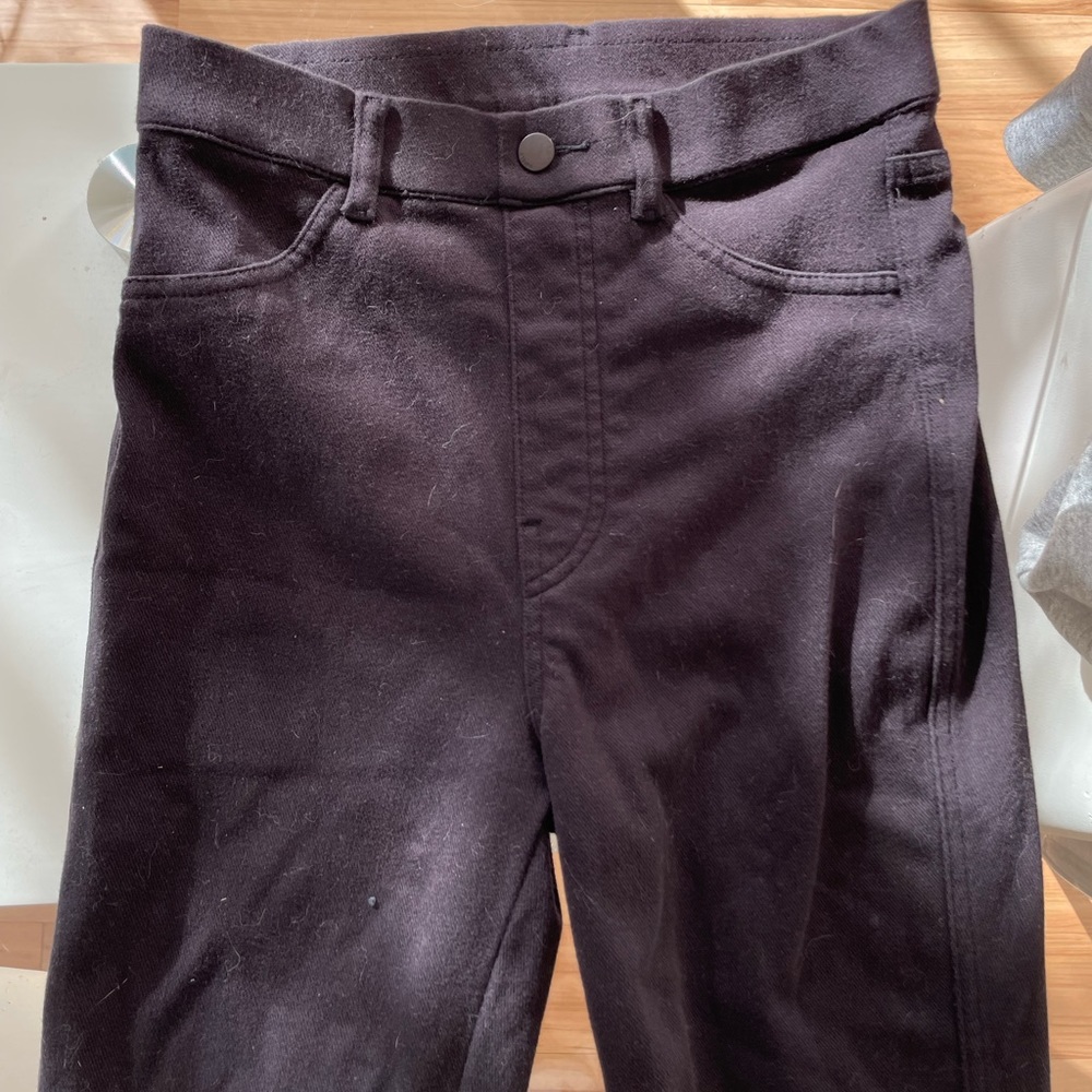 Uniqlo Women's High Rise Heattech Ultra Stretch Leggings Pants-  Black. Size S
